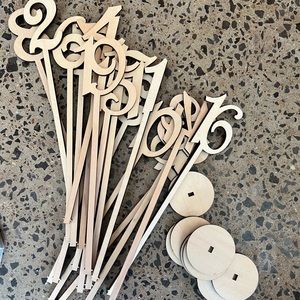 Wooden Table Numbers + Stands (1-19)